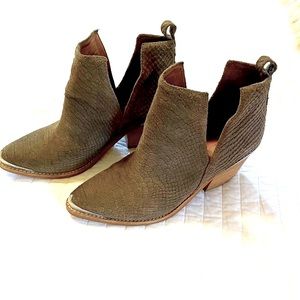 Jeffrey Campbell Cromwell bootie